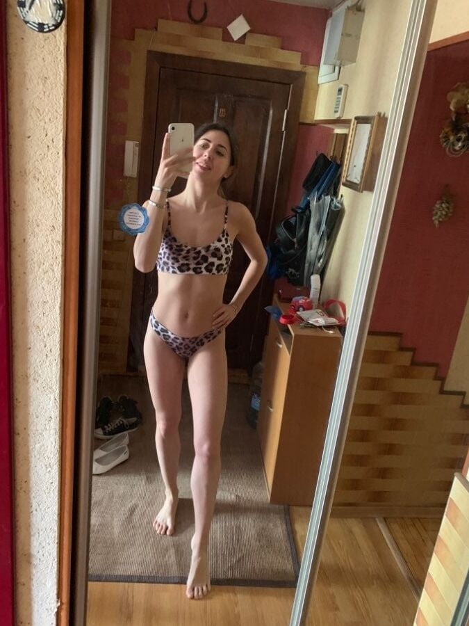 Russian wife likes to expose herself