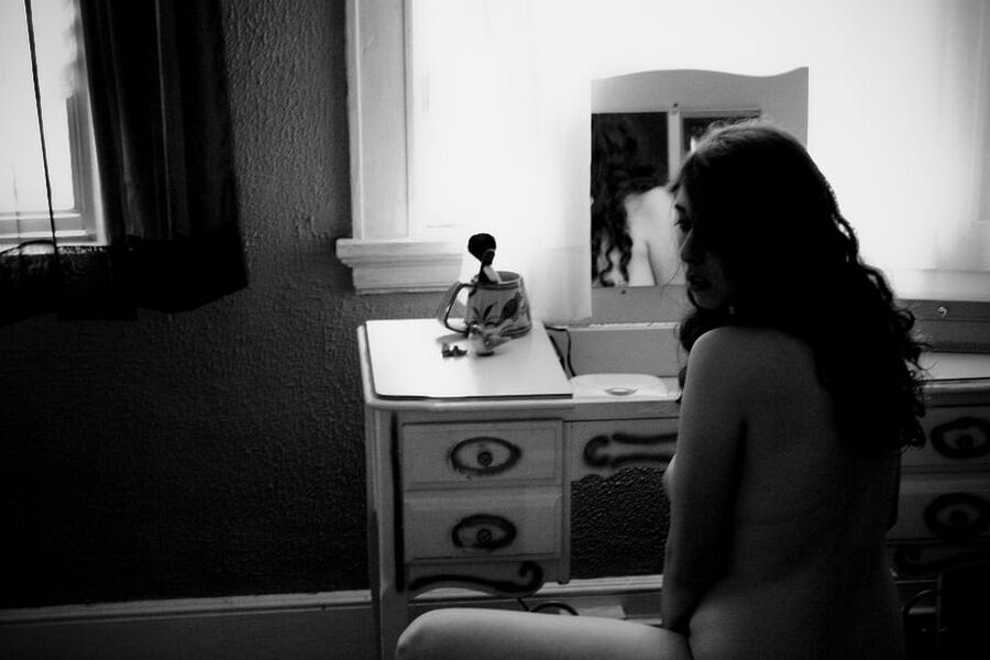 Art brunette
