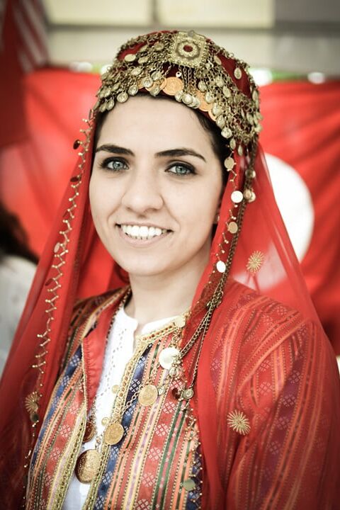 Turkish whores love swallowing Greek cum