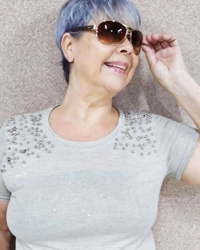 Your favorite gilf came back