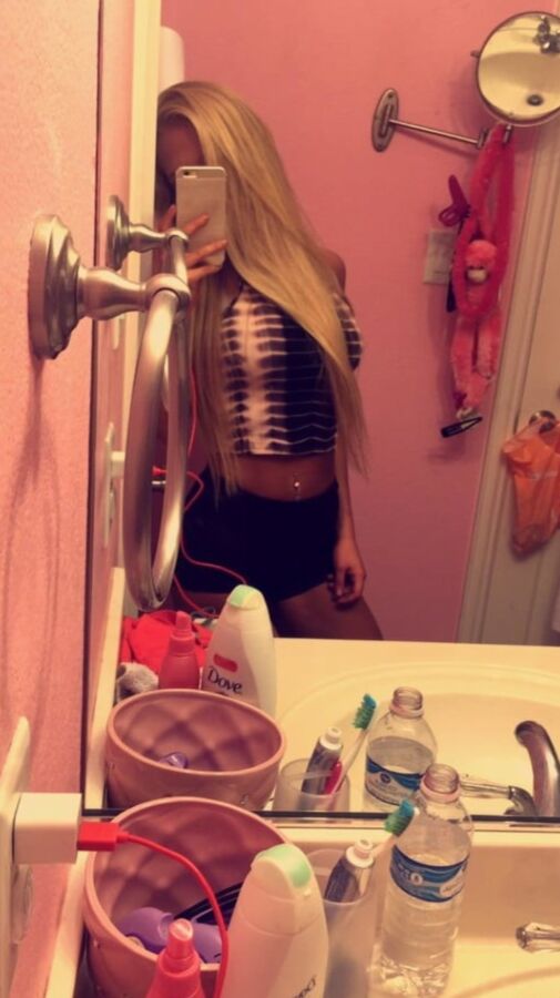 Sexy blonde selfies