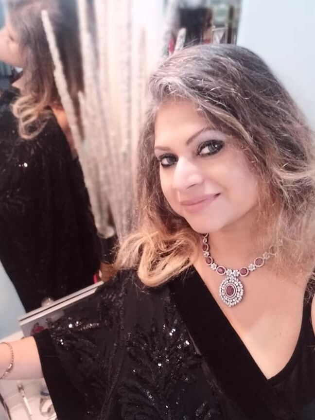 Sexy Indian moms
