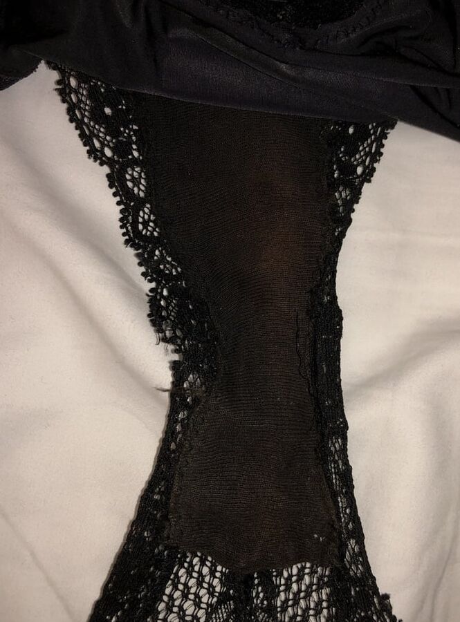 Jerking into wifes bra and dirty panties
