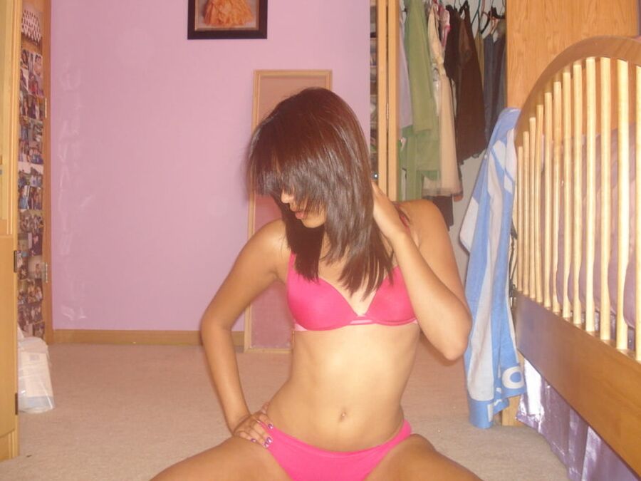Amateur Brunette