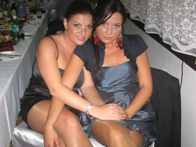 sexy females in tights pantyhose nylons