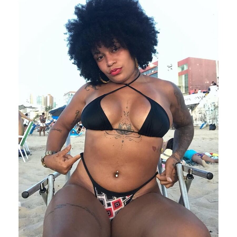 PUTA DO INSTAGRAM: Karol Souza