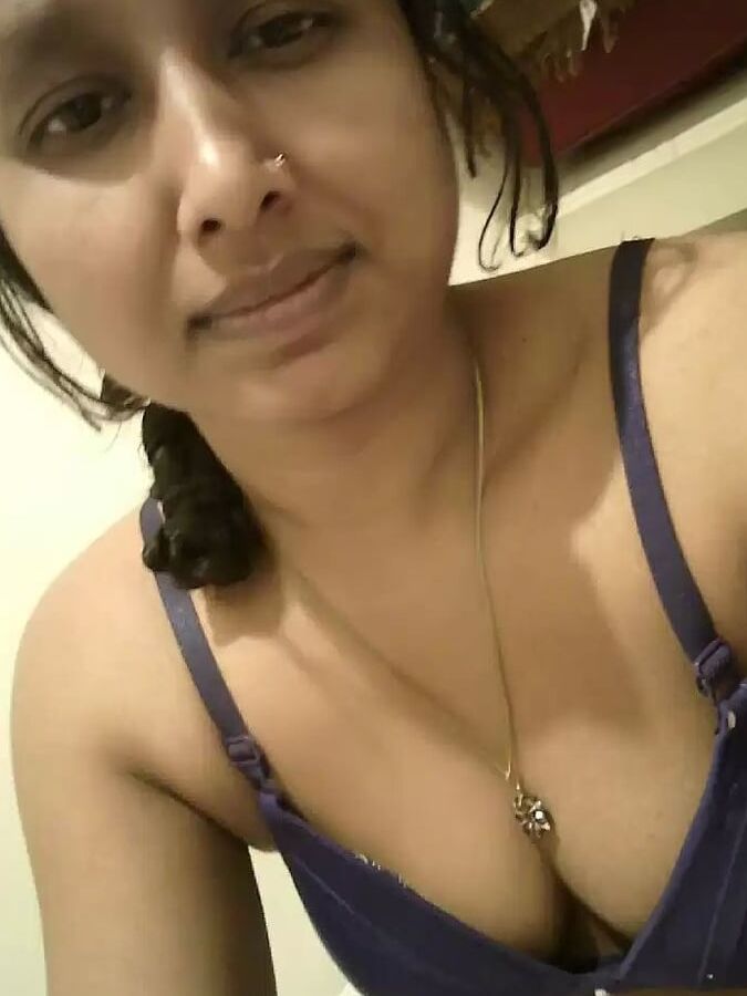 Arab Saudi hot mature big boob girl nude pics leaked by bf