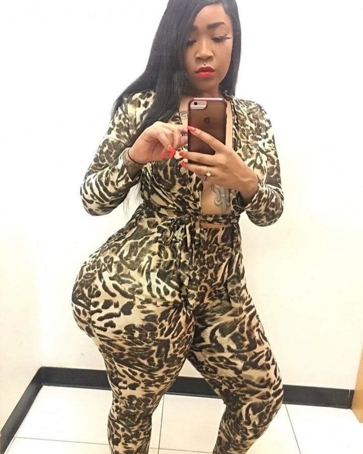 Wide Hips - Amazing Curves - Big Girls - Fat Asses ()