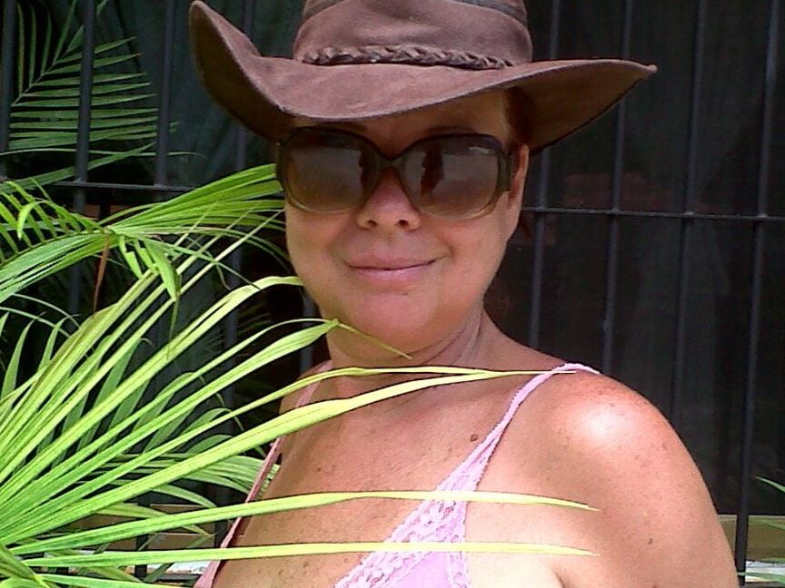 ZORAIDA EXPUESTA