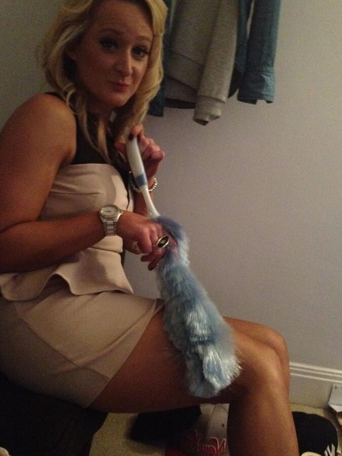 Sexy Blonde from Norfolk, None Nude