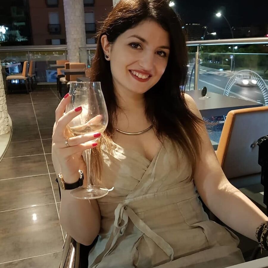 Hot italian youtuber!! So lovely!! Photos + my fakes