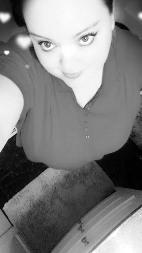Random Females Pics