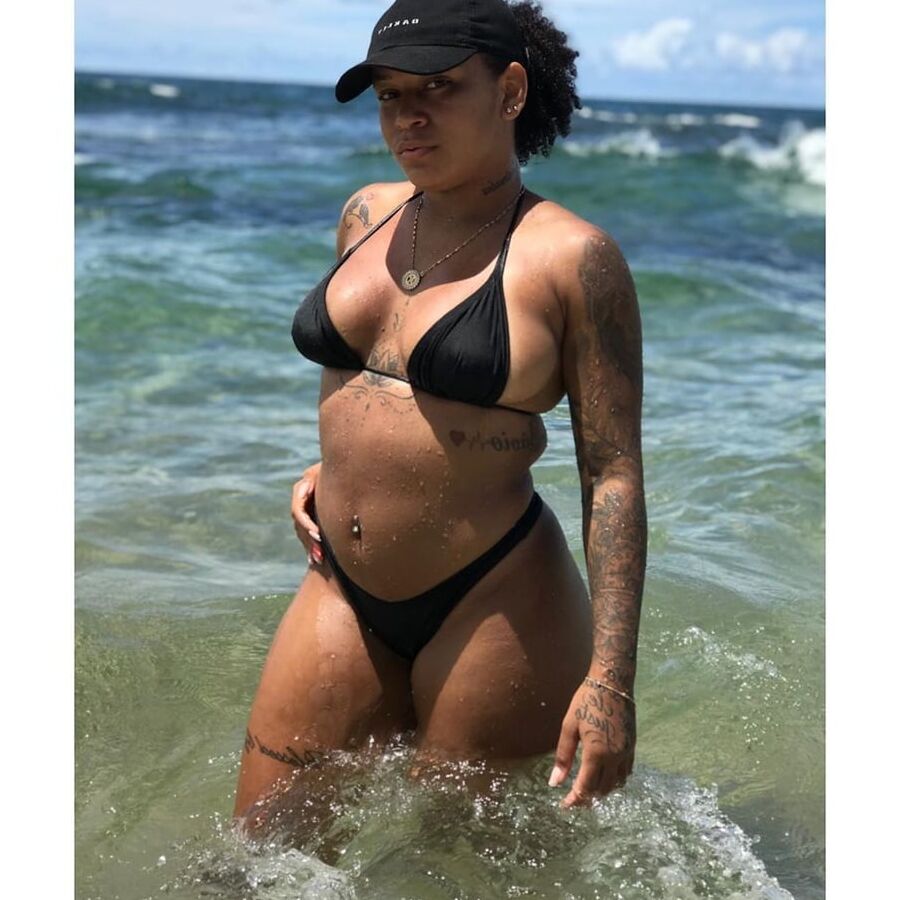 PUTA DO INSTAGRAM: Karol Souza