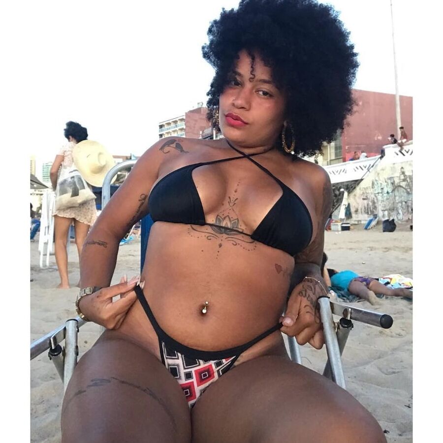 PUTA DO INSTAGRAM: Karol Souza