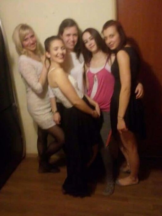 sexy females in tights pantyhose nylons