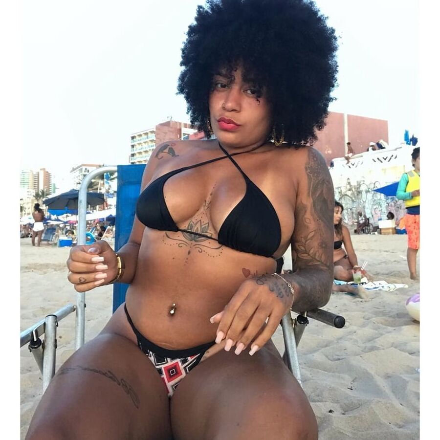 PUTA DO INSTAGRAM: Karol Souza