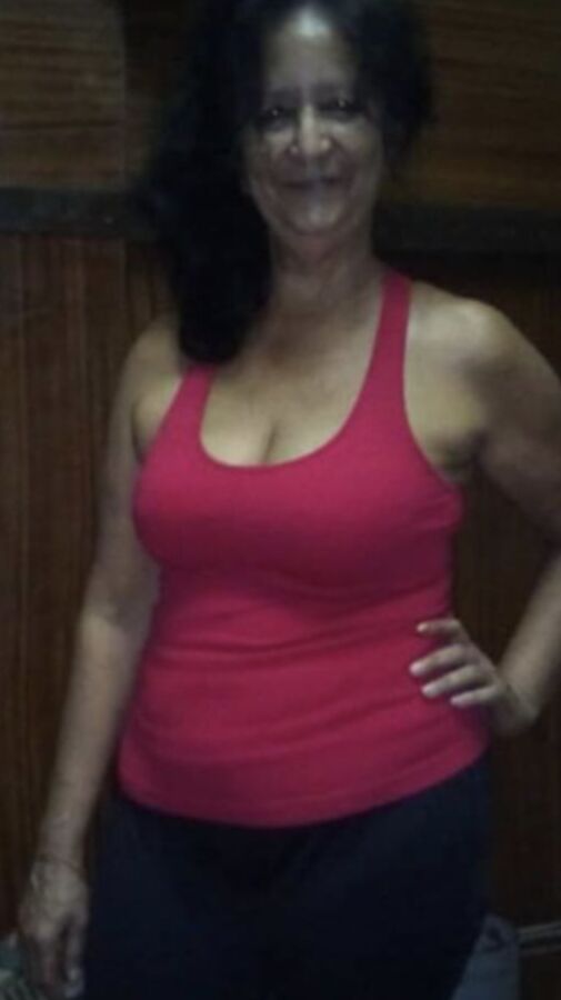 Tania Gomez ... Faceb