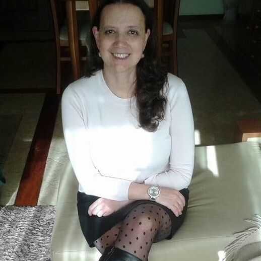 hot milf Isabel - comment and rate