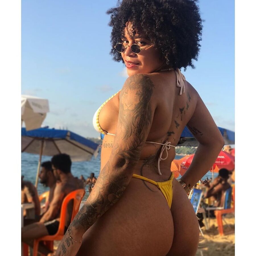 PUTA DO INSTAGRAM: Karol Souza