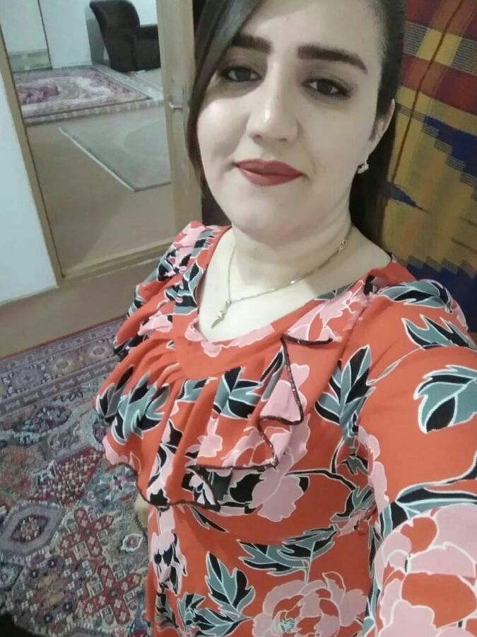 Chubby MILF Nude