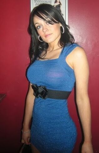 Super Sexy Dark Haired MILF Has A Tight Body Great Tits