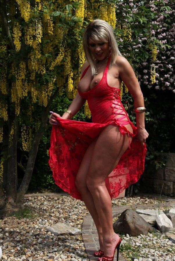MILF in red!