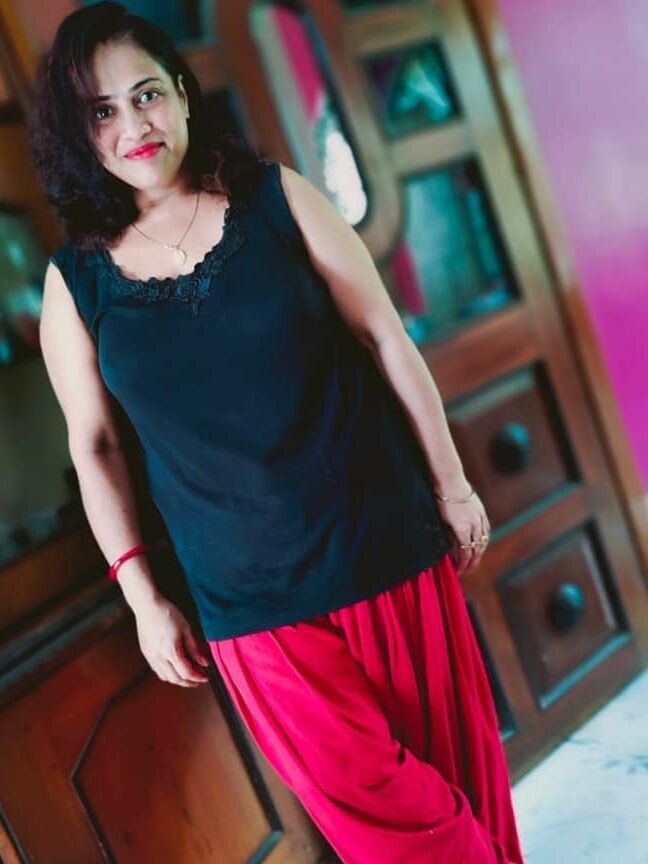 Sexy Indian moms