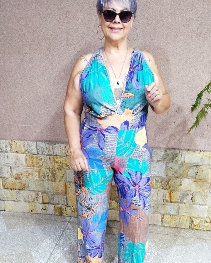 Your favorite gilf came back