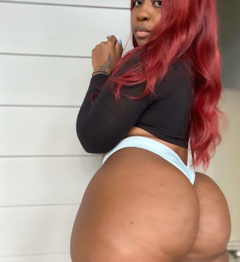 Wide Hips - Amazing Curves - Big Girls - Fat Asses ()