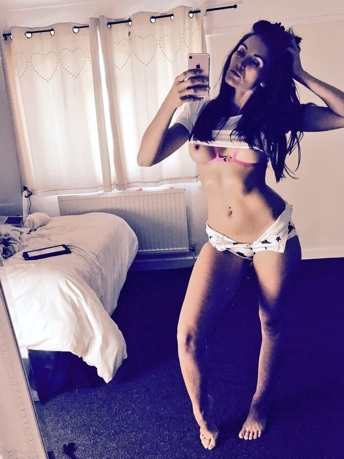 Hermosa morocha putita