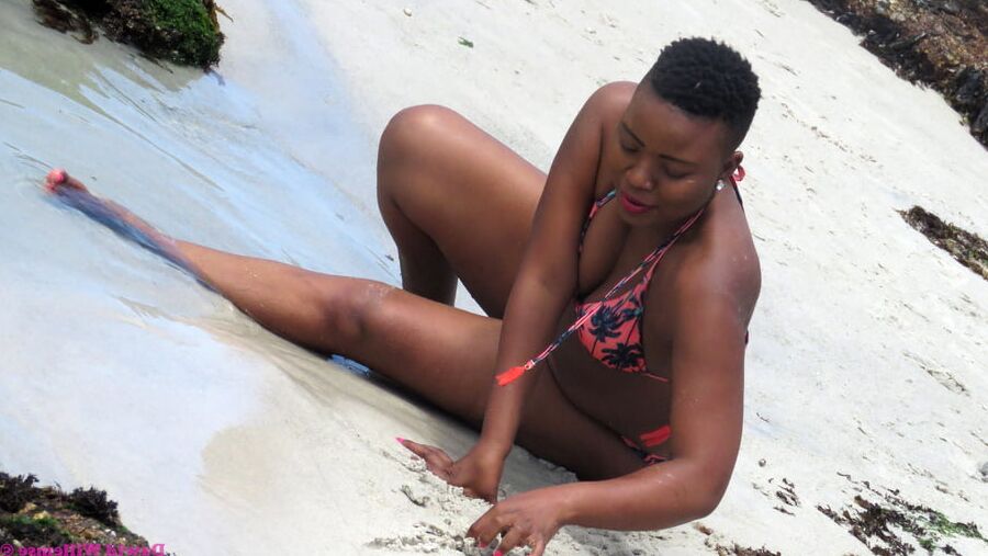 South Africa - Girls Posing