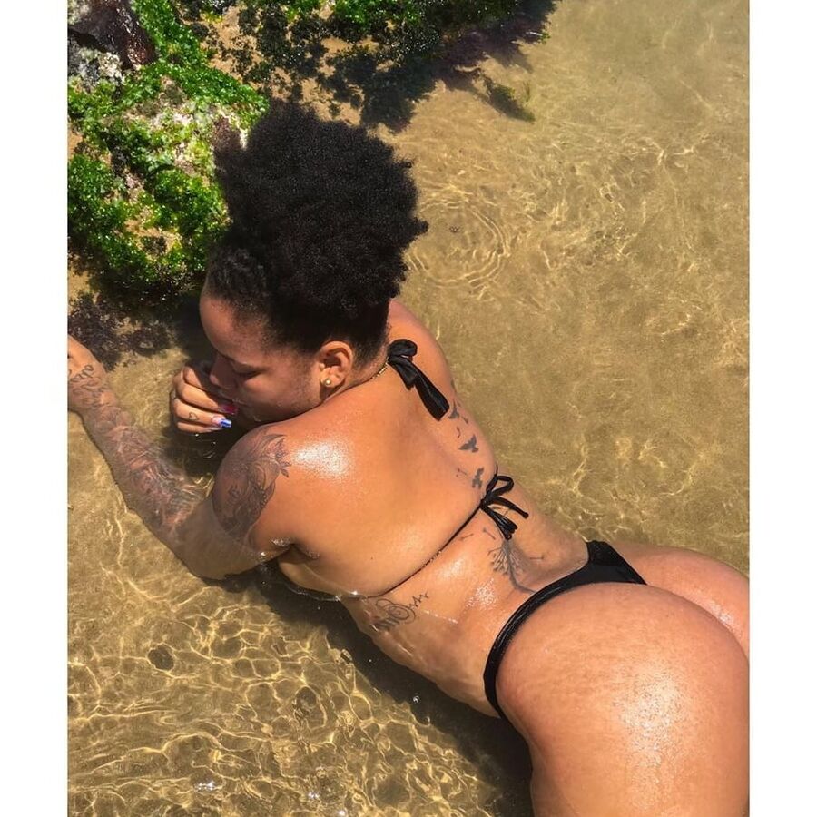 PUTA DO INSTAGRAM: Karol Souza