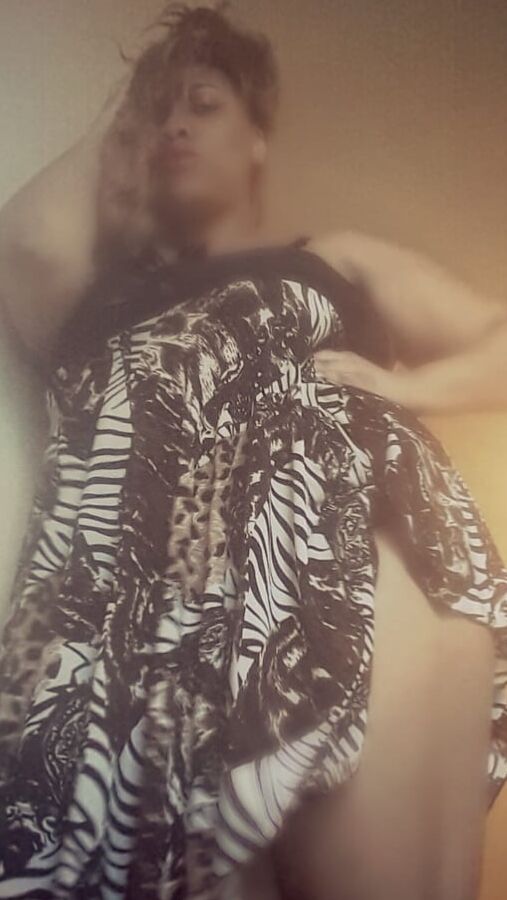 Random Females Pics