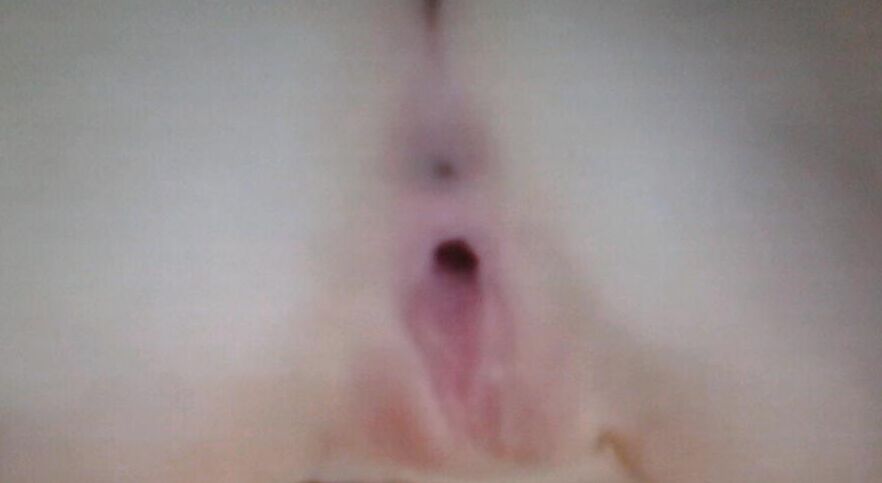Chouchoute propre le trou la chatte