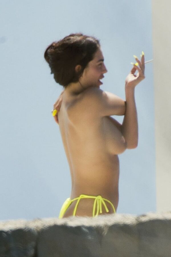 Katie Salmon topless Ibiza may