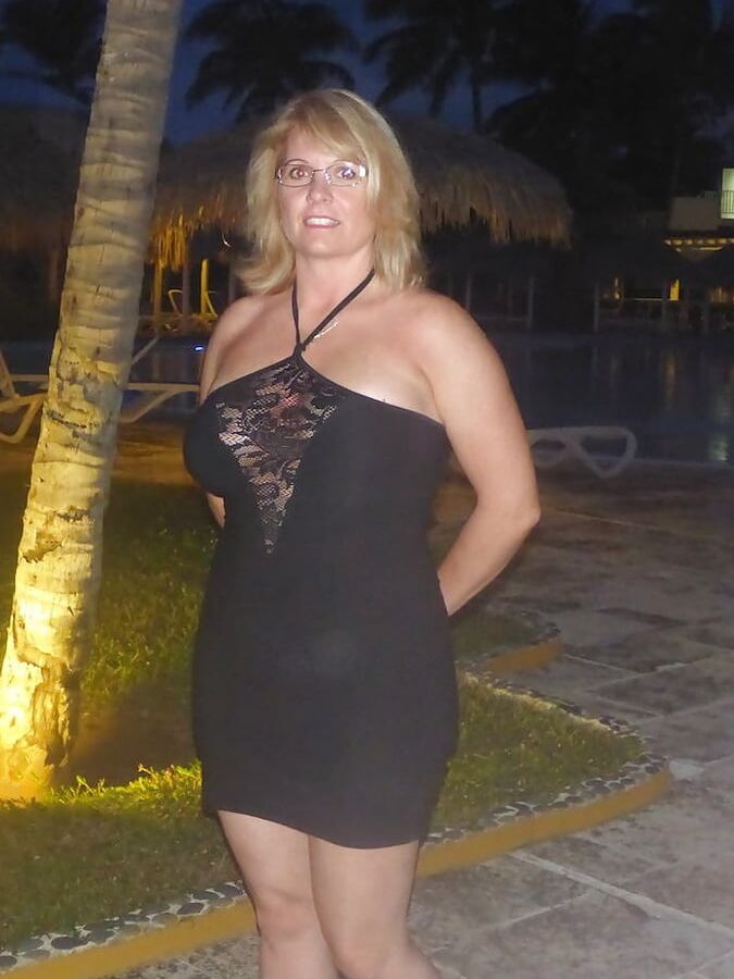 Blonde milf posing