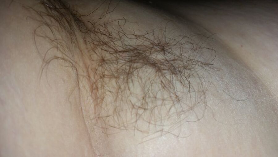 hairy armpits