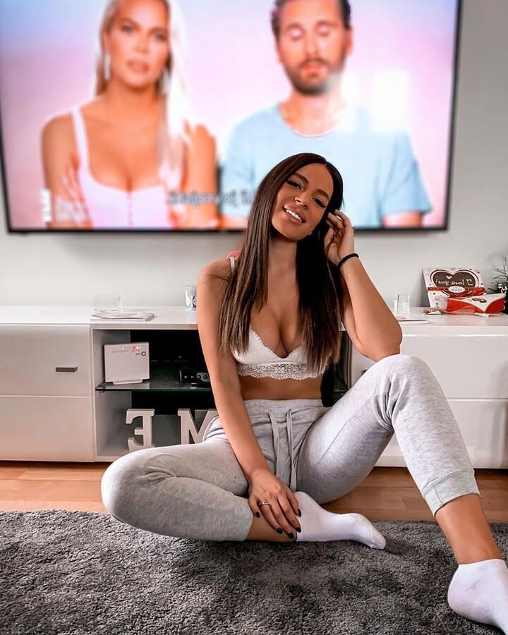 My Serbian whores for tribute-Moje kurvice za drkanje XXXVl