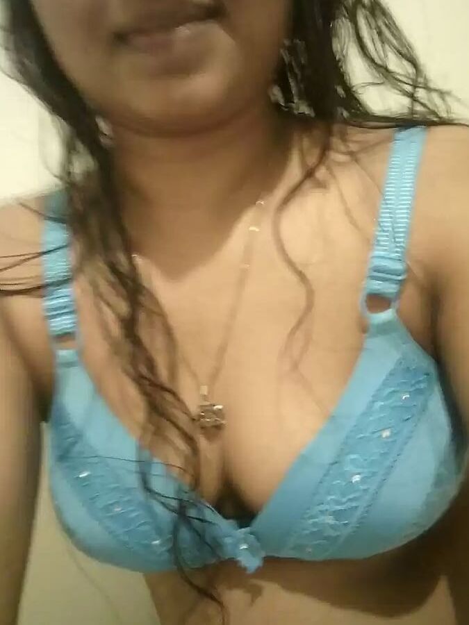 Arab Saudi hot mature big boob girl nude pics leaked by bf