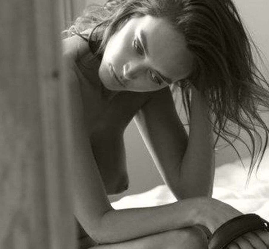 Doris Virsilaite posing naked july