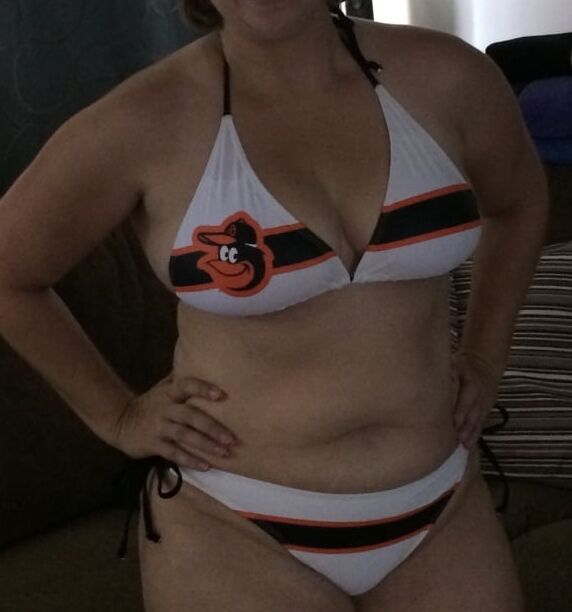 Amateur Wives - Swimsuits