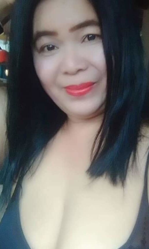 Ibu tetek besar