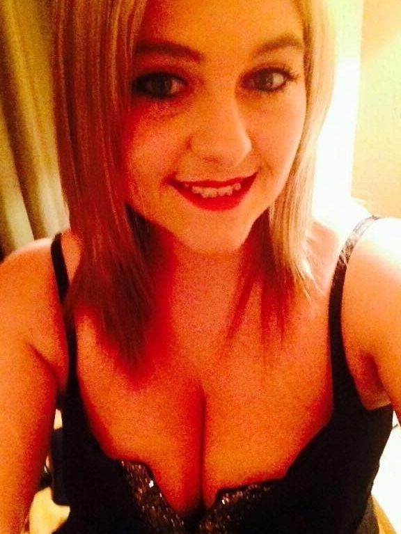 Sexy British babe