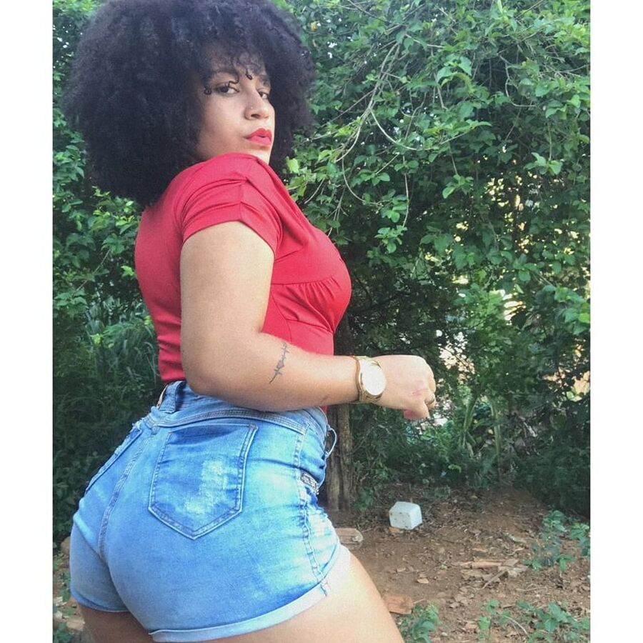 PUTA DO INSTAGRAM: Karol Souza