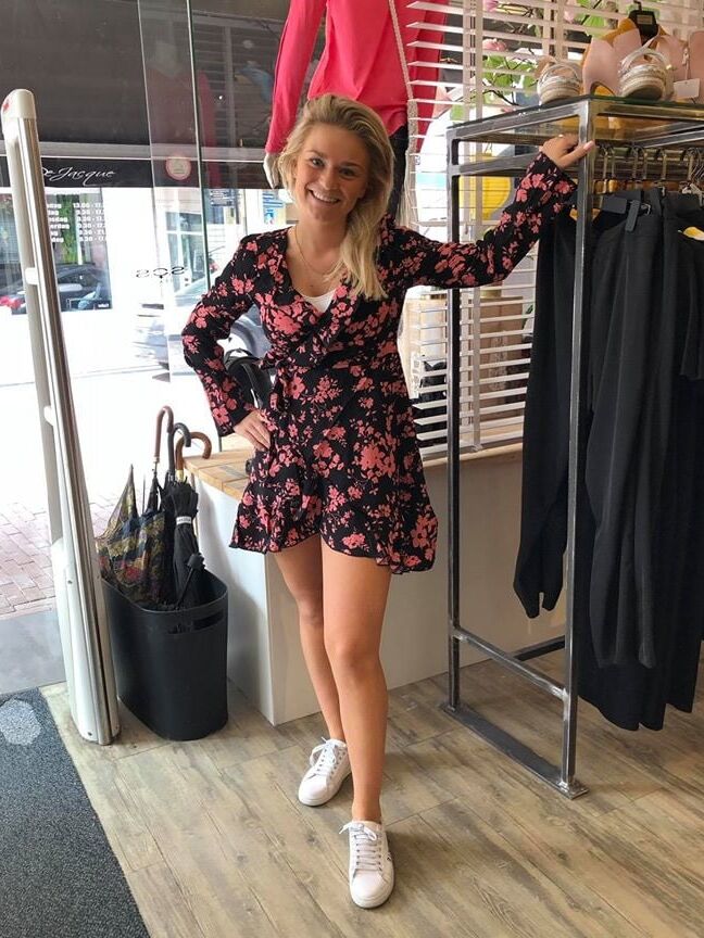 Hot Ducht mature mom Debby