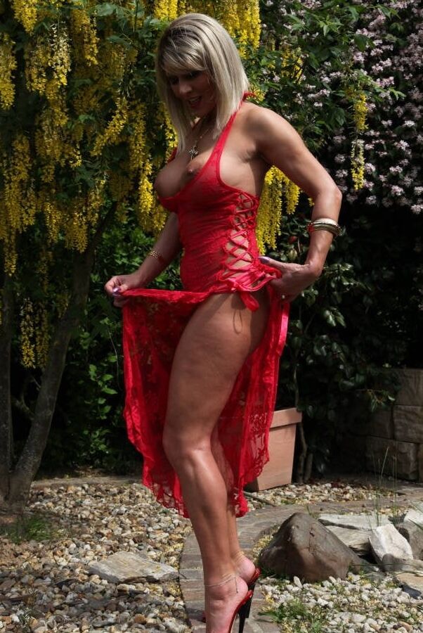 MILF in red!