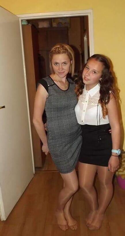 sexy females in tights pantyhose nylons