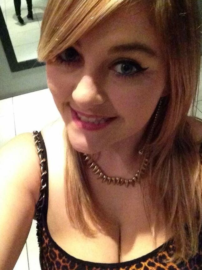 Sexy British babe