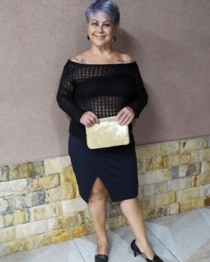 Your favorite gilf came back