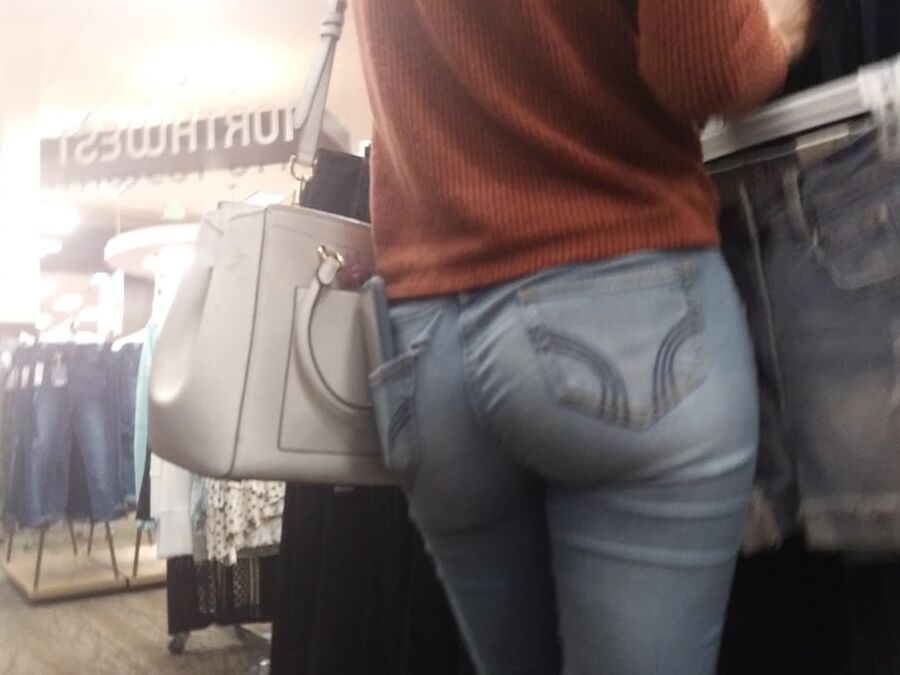 Milf ass booty jeans
